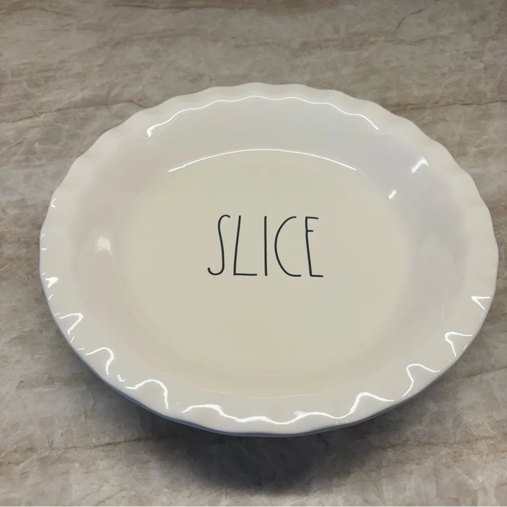Rae Dunn White Ceramic Pie Dish Slice